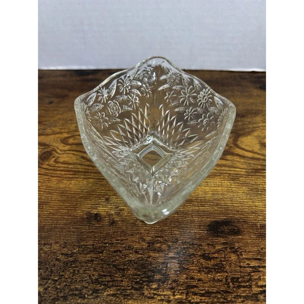 Vintage Clear Glass Pedestal Candy Dish Daisy Floral Diamond Footed Bowl Decor